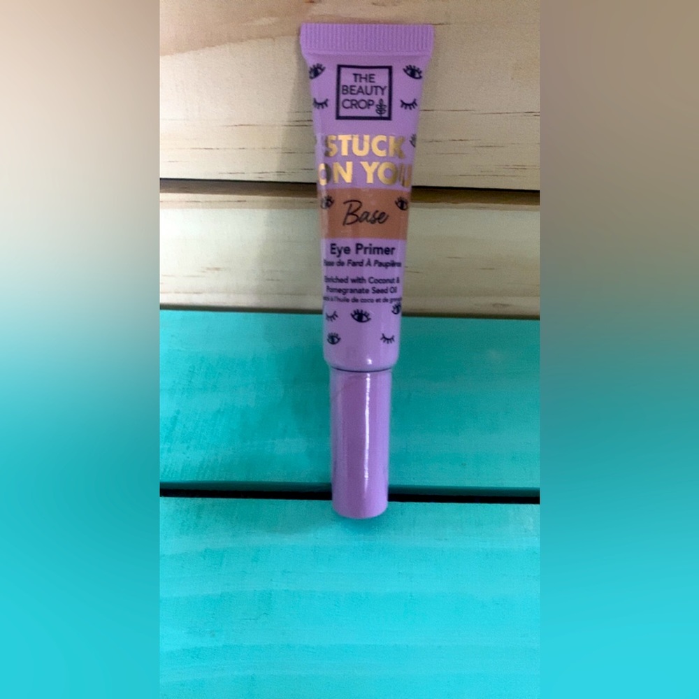 Stuck on You liquid eye primer